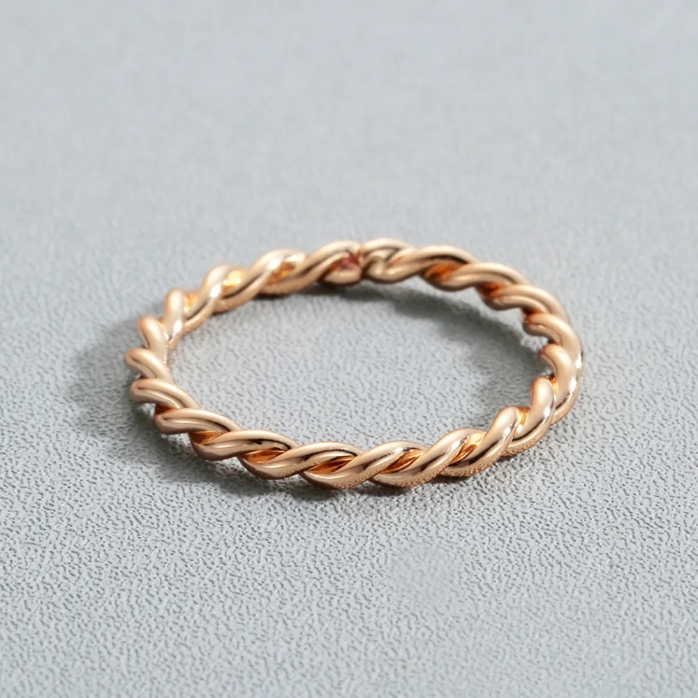 Kinitial Twisted Crwon кольца для влюбленных женщин золотой цвет простой круглый череп