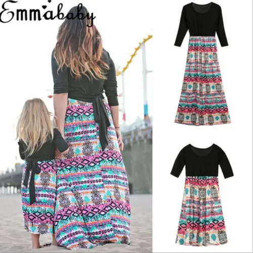 Модель сезона весна осень 2018 года платье для мамы и дочки с длинным рукавом