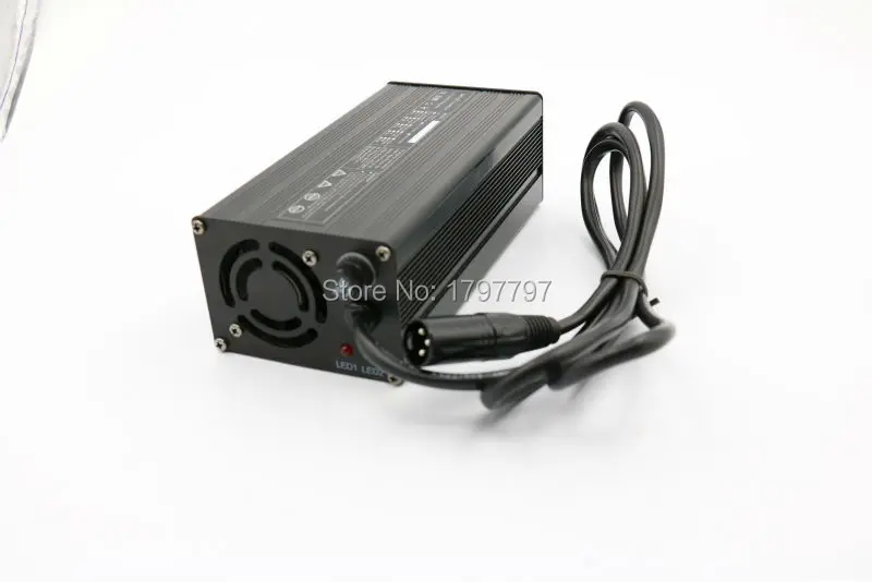 Литиевое зарядное устройство 24 вольт 10 ампер XLR LIPO Li MN для электровелосипеда