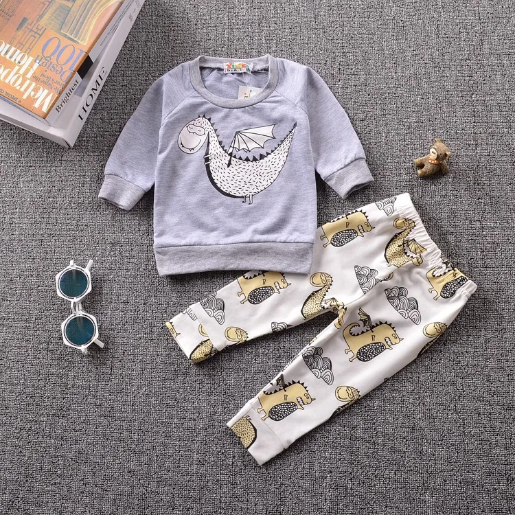 Одежда для мальчиков милый костюм осенне-зимняя одежда маленьких футболка с