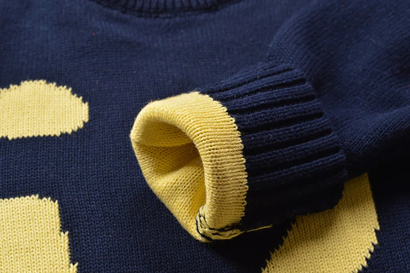 18 М-5 Т Осенью и Зимой Свитер Ребенка 2017 Новый Улыбка Pattern Мальчики Девочки