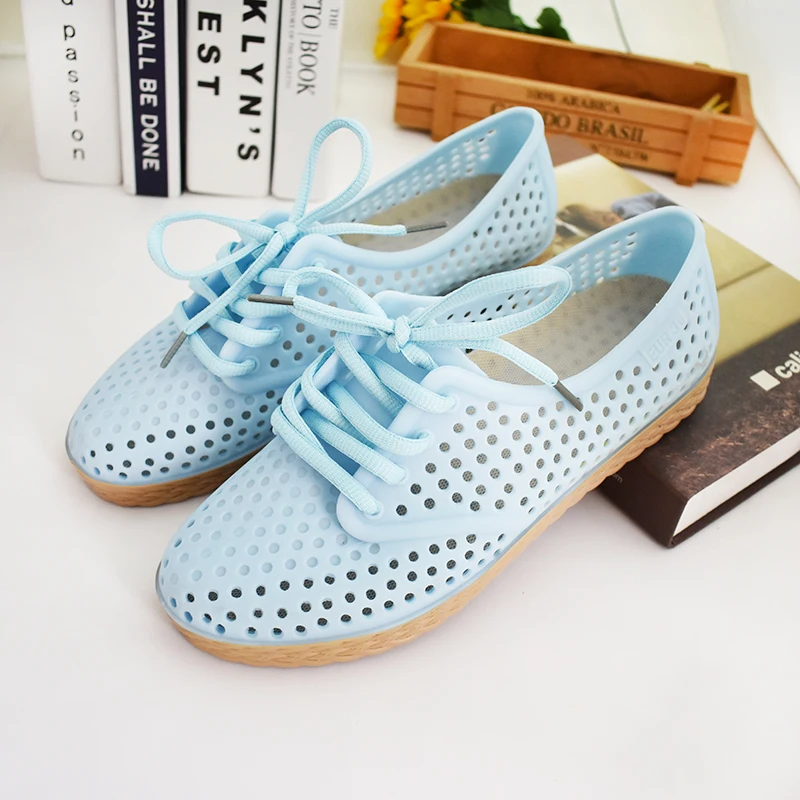 Прозрачная женская обувь на плоской подошве кружевные женские сандалии легкая