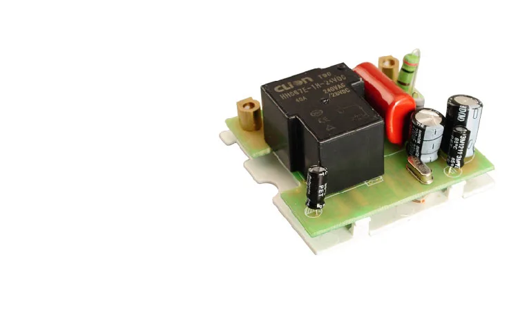 Вставьте любую карту для энергосберегающего переключателя с оптической связью