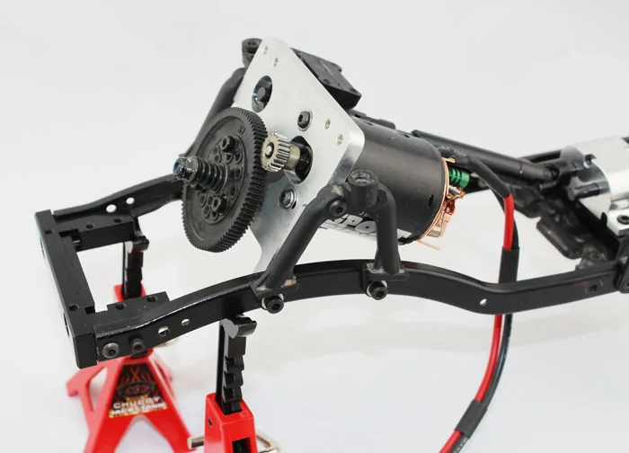 Модернизация Axial Rock Cralwer scx10 D90 крепление приводного вала с трансмиссионным