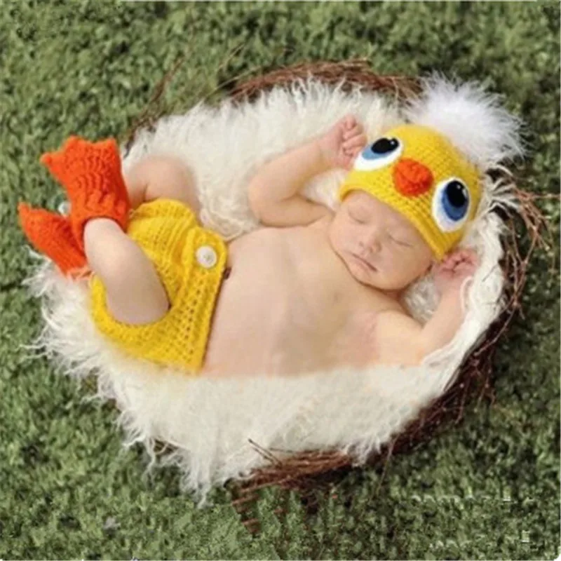 Комплект детской одежды с изображением курицы вязаный крючком комплект животных