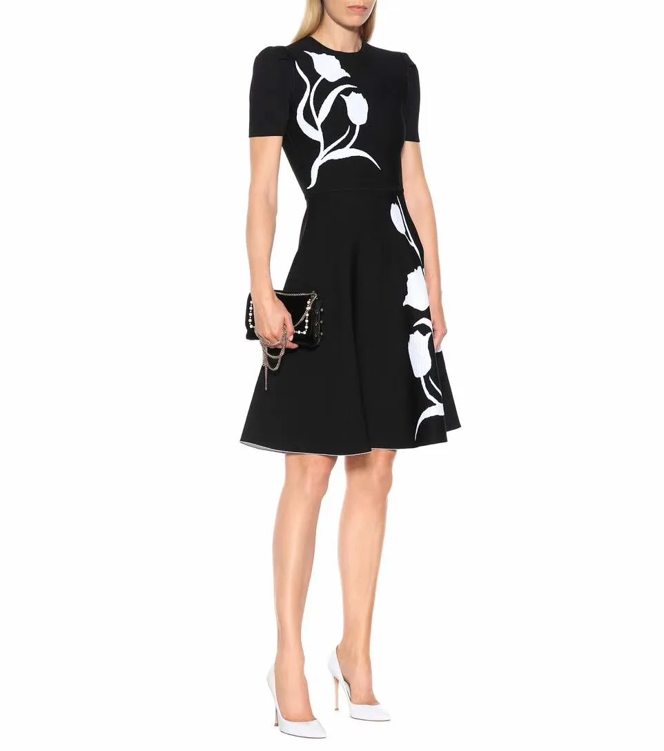 Черный белый цвет с круглым вырезом короткий рукав пикантные Вечерние платья