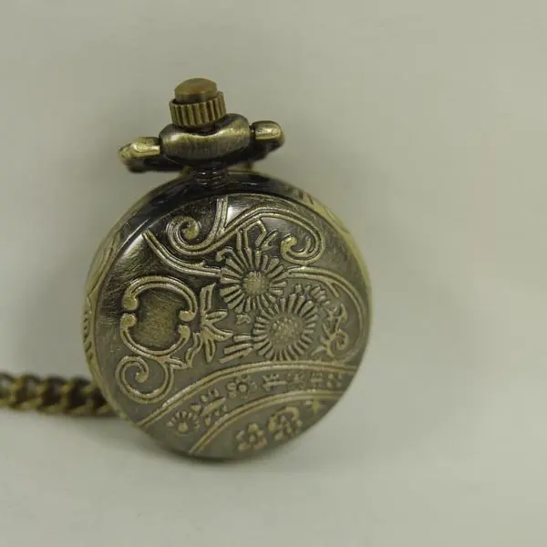 2012 г. доставка Лидер продаж новые мужские и женские часы arabba в форме сердца любовь