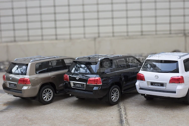 Корпус кузова автомобиля HUIQUAN 1:14 Lexus LX570 с имитацией пульта дистанционного