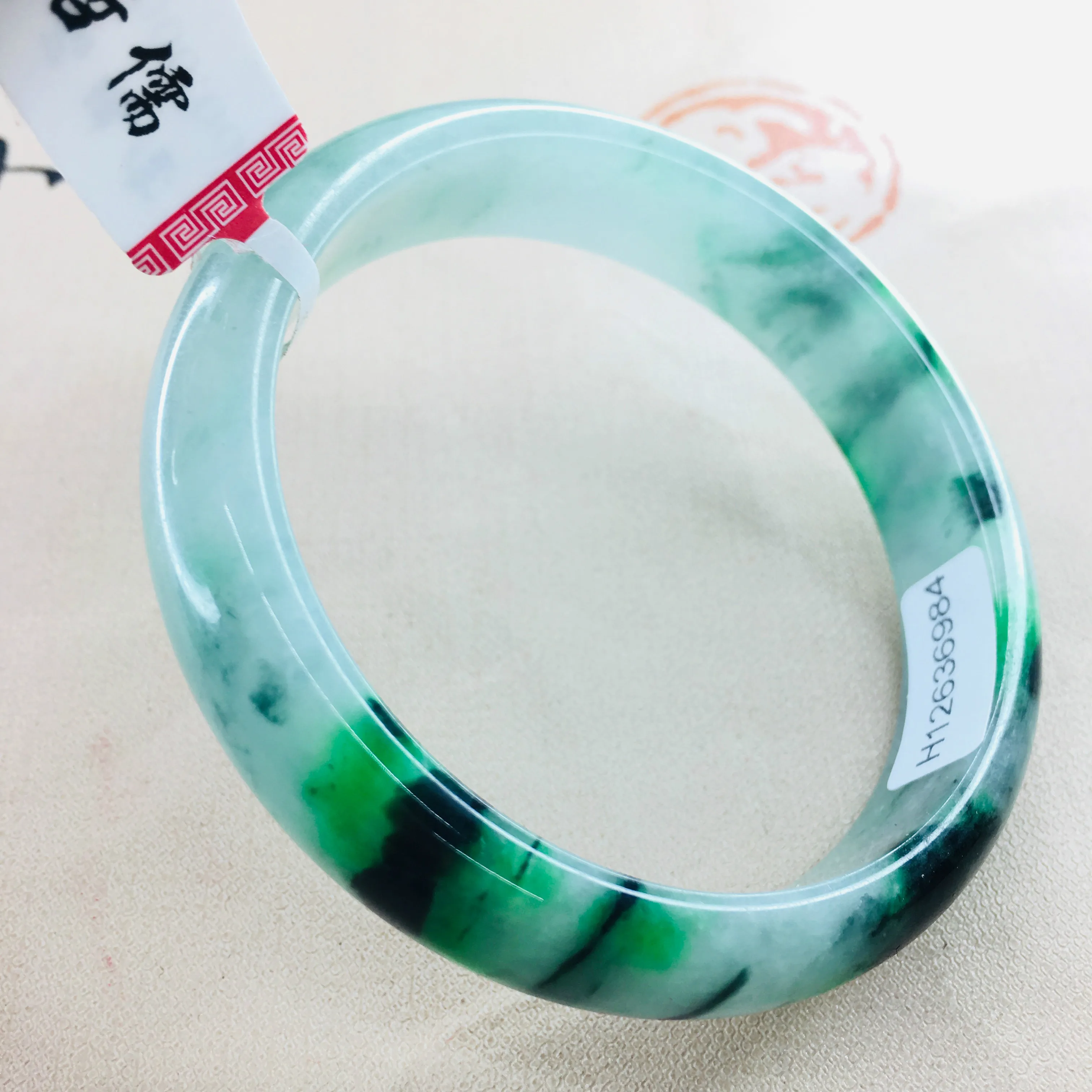 

Zheru Jewelry Pure Natural Jadeite Bracelet Natural 54-62mm Female Double Color Jade Bracelet Gift Send Certificate