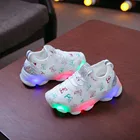 Детские кроссовки со светодиодной подсветкой и кристаллами