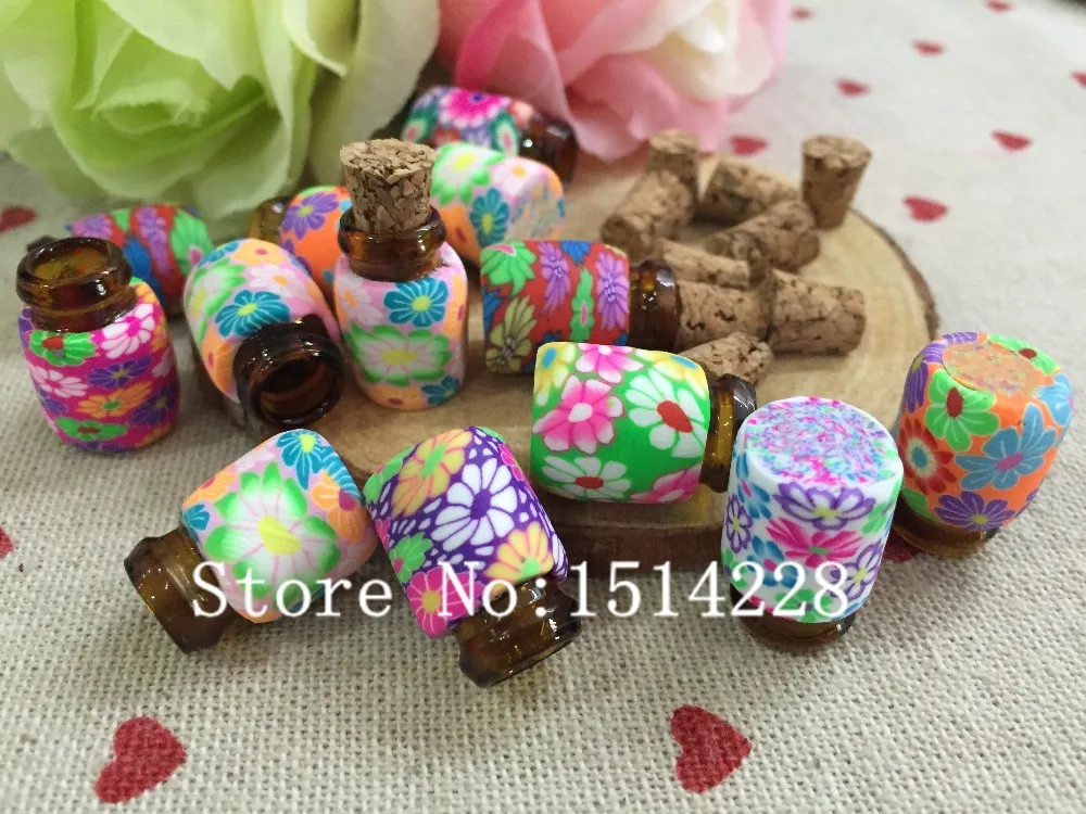 

Mini glass polymer clay,resin, Jewelry bottle with natural wood cork. Aromatherapy Pendant Essential Oil Bottle (13*20 mm)