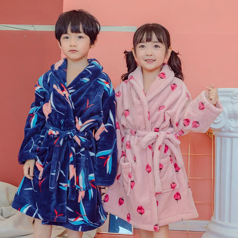 Детские халаты для 4-10 лет детские пижамы мальчиков и девочек Мультяшные мягкие