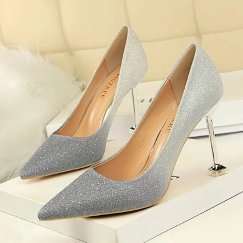 High-heeled shoes women's fine with 2018 new wild Korean version of the spring pointed fashion sexy wedding shallo | Обувь