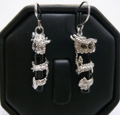 

Hot selling> 2 colors wholesale Vogue green Natural stone black silver plated dragon Jewelry earring 5.29 -Bride free shipping