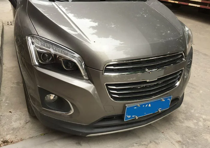 Спортивный стиль! 2 шт. Передняя верхняя+ нижняя решетка для Chevrolet Trax(подходит: Trax