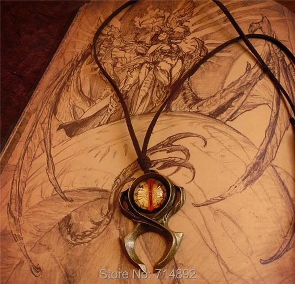 

10 pcs/lot Dia-blo 3 game Leah's Pendant DIA-BLO iii cosplay Horadrim Watchmen Amulets Liya necklace