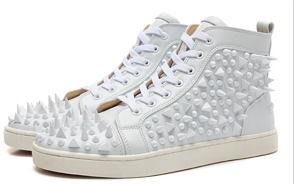 Кроссовки мужские кожаные черные белые красные на шнуровке с заклепками |