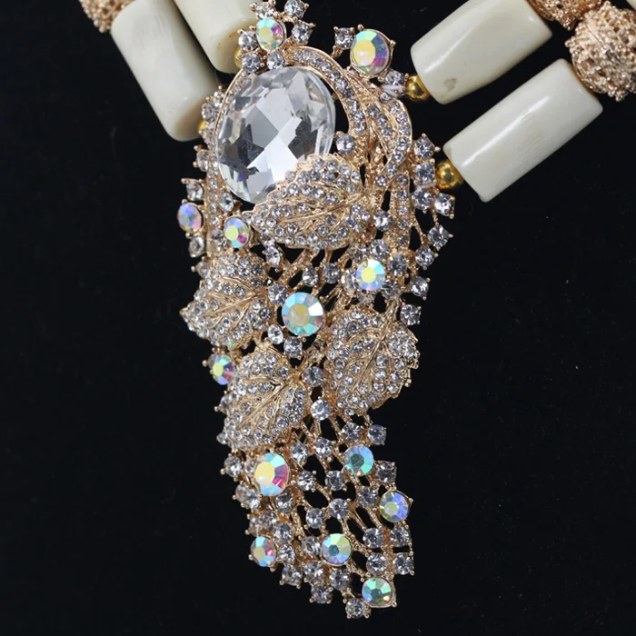 Свадебный комплект ювелирных изделий из белых коралловых бусин новый топ дизайн