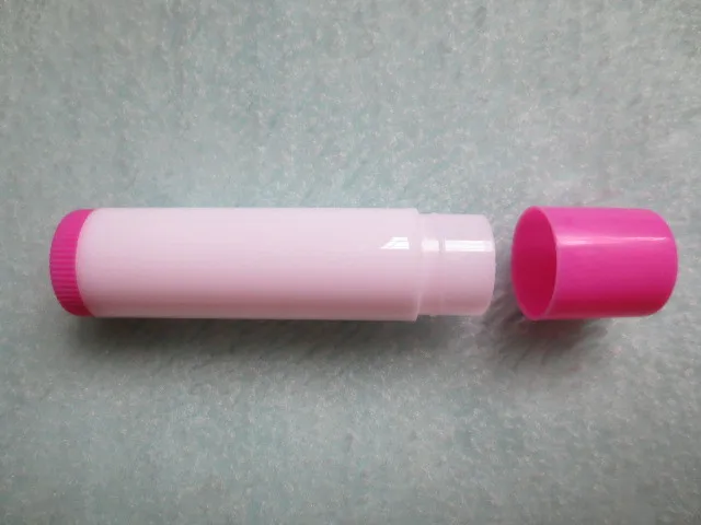 Оптовая продажа милый дизайн 5 мл губная помада трубка с висящим ртом бальзам для