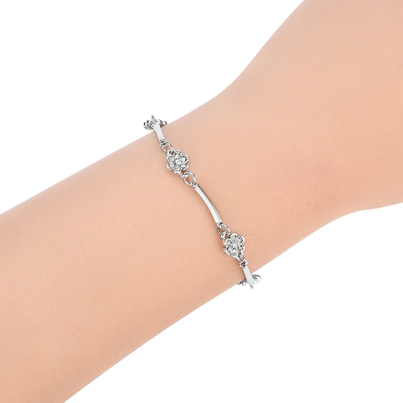 

Fashion Bohemian Crystal Women Bangles Sliver Metal Bangles For Women Dainty Flowers Cubic Zirconia Bracelets Bangles Jewellery