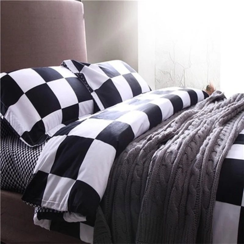 Набор из 4 простых постельных белья белого черного цветов Комплект постельного в