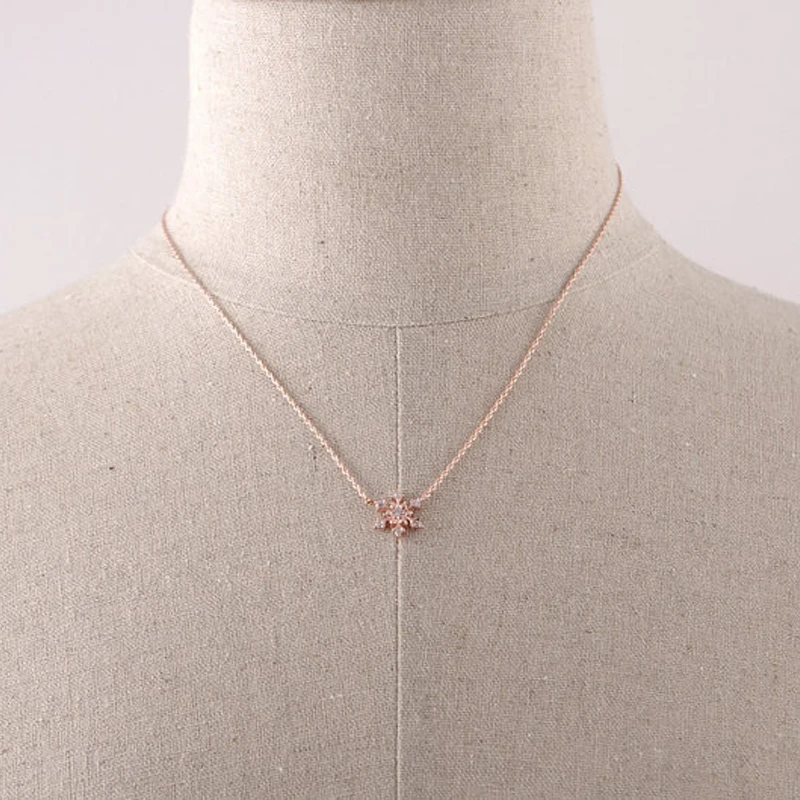 

30PCS/lot Fashion rhinestone necklace snowflake necklaces for women wholesale Floral pendant necklace