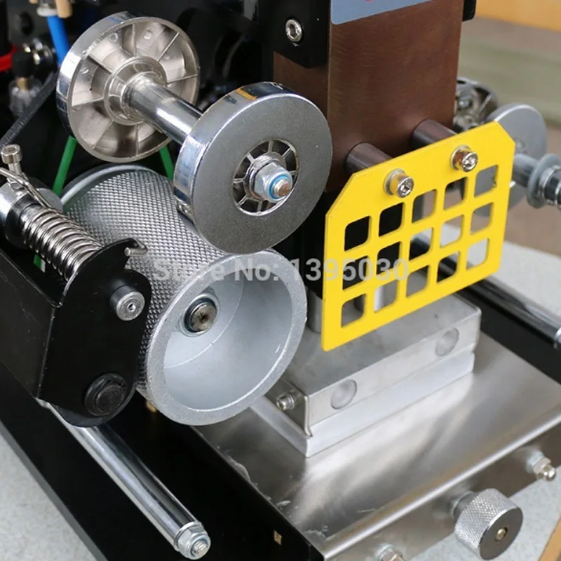 ZY 819 B Автоматическая штамповочная машина для сгибания кожаных логотипов