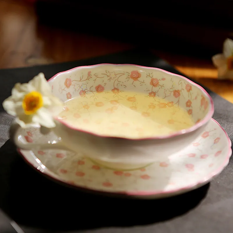 Европейские кофейные чашки из Королевского костяного фарфора блюдца британские