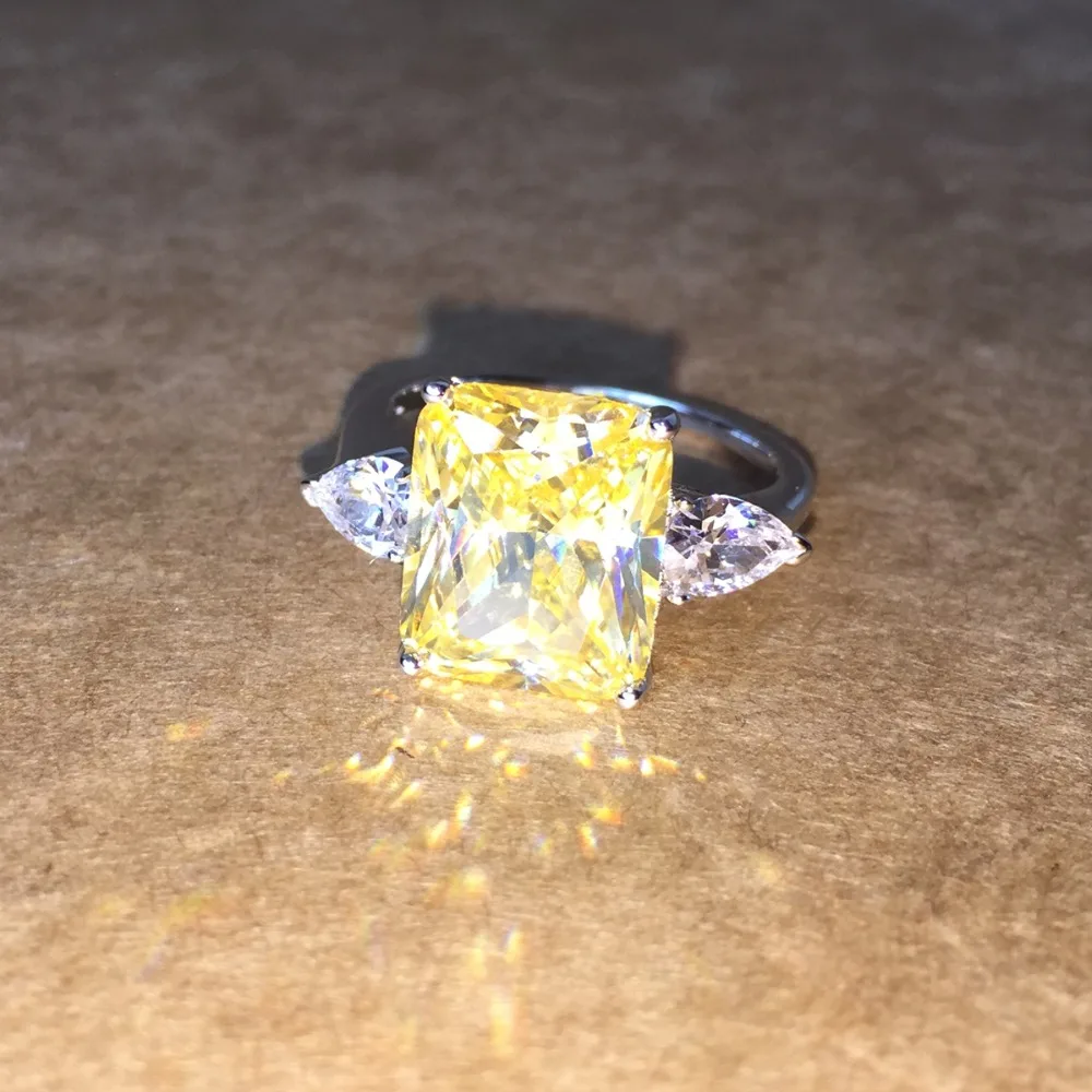 Женское Обручальное кольцо с фианитом серебряное и камнем|ring jewelry|engagement wedding