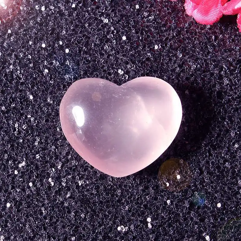 Роза Розовый кристаллический кварц камень в форме сердца ИСЦЕЛЕНИЕ Gemstone ремесло Домашний Свадебная вечеринка офисной обстановкой подарок к празднику 25 мм* 25 мм