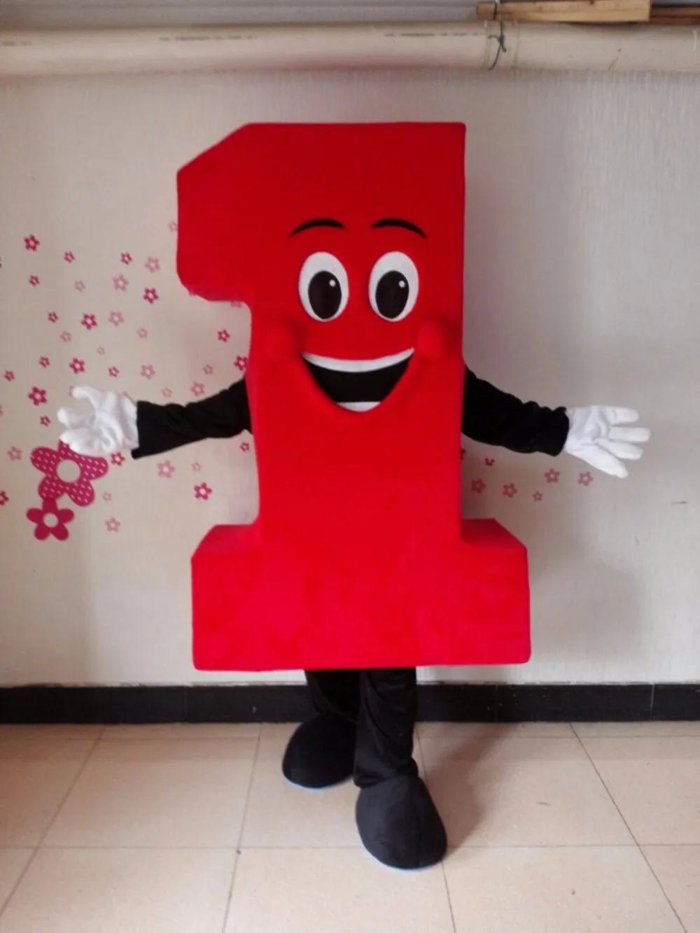 Костюм талисман № 1 первый мультяшный персонаж индивидуальный дизайн необычный