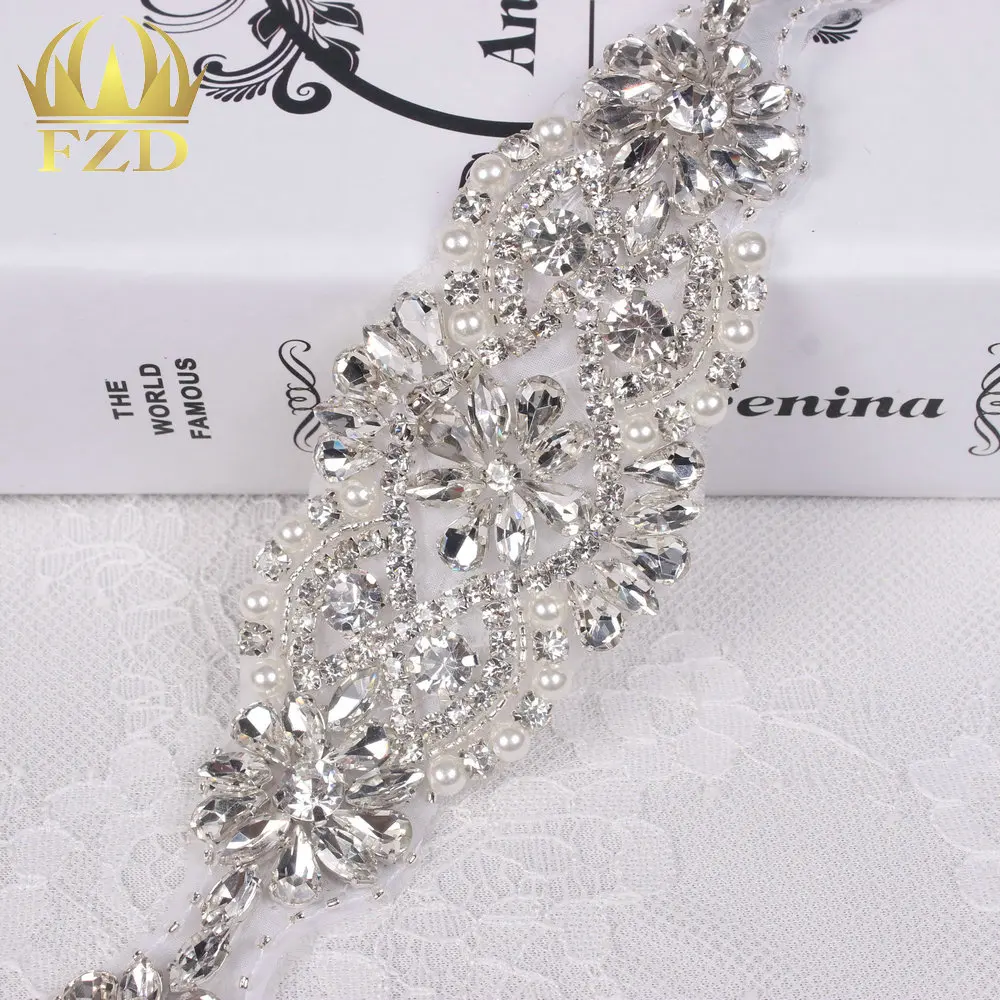 (30pieces) Wholesale Sewing On Hot Fix Bridal Beaded Appliques Patch for Wedding Dresses Sash Garments and Accessories | Дом и сад