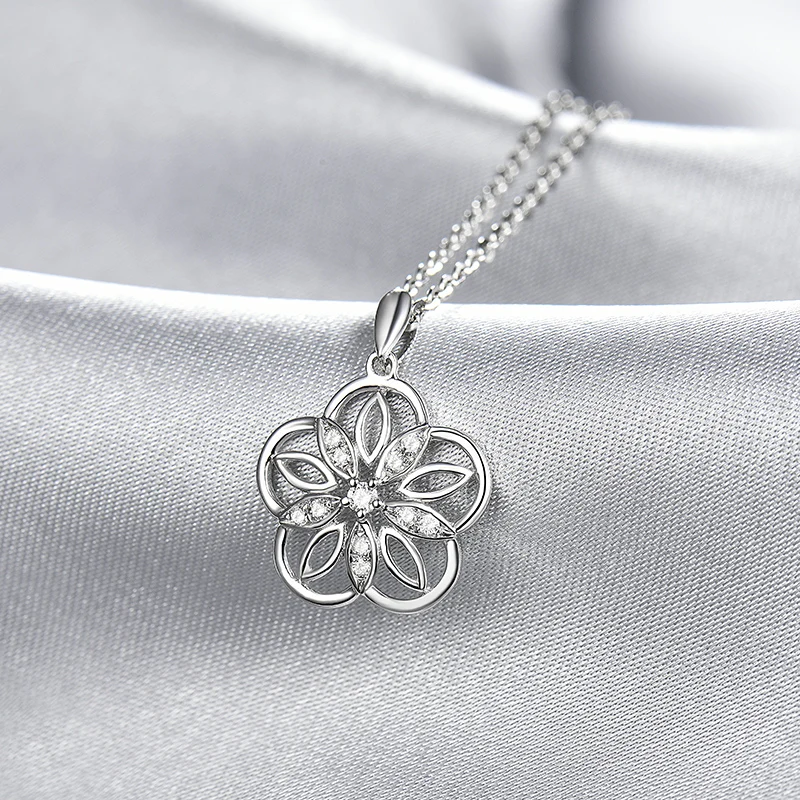 Ожерелье подвеска в форме цветка из белого золота 18 К|fine jewelry|gold diamond pendantdiamond pendant
