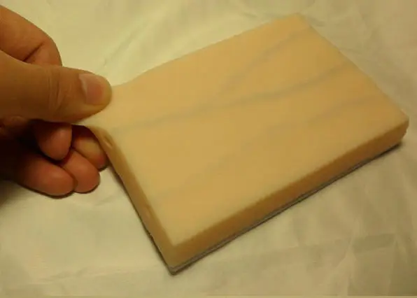 Скелет человека анатомический для кожи при травмах практики наложения швов |