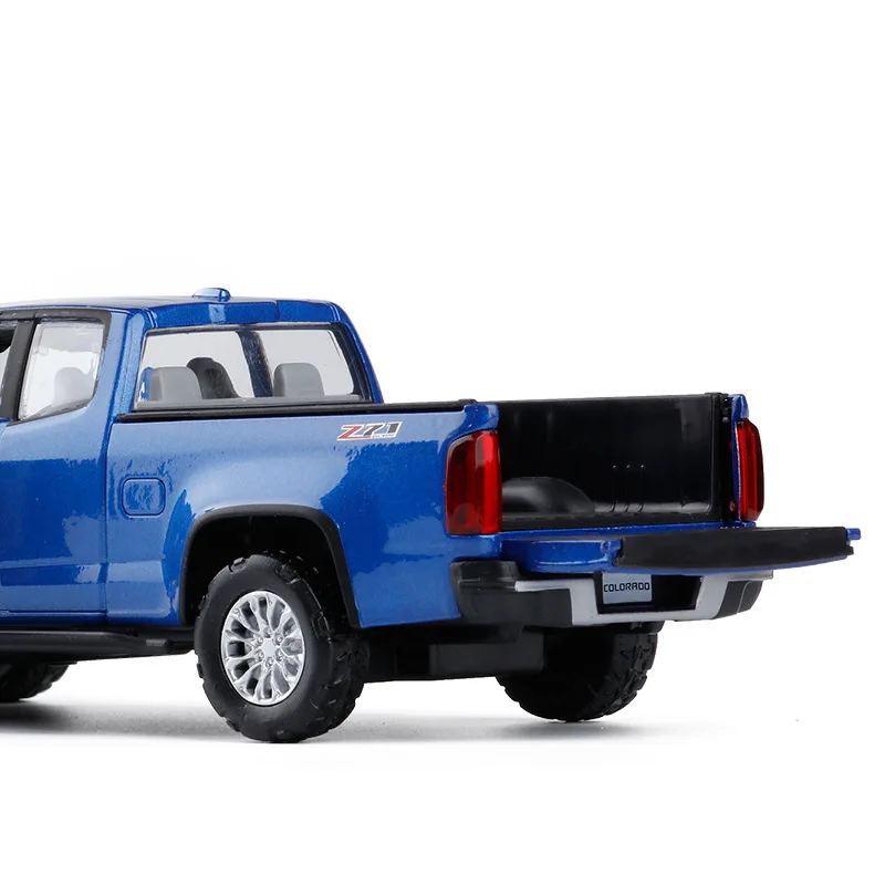 Игрушечный пикап из сплава 1:32 Chevrolet Металлический Автомобиль со звуком