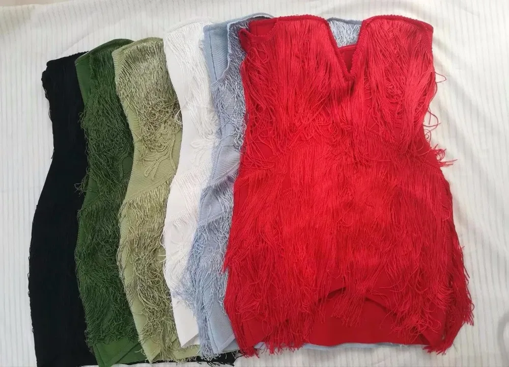 Женское облегающее платье с кисточками летнее пикантное мини без рукавов