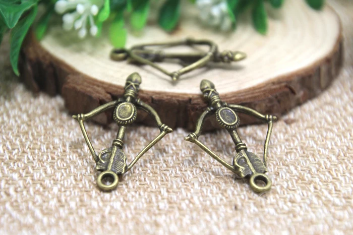 

15pcs--Antique Bronze Tone Bow and Arrow Charms pendant 25x26mm