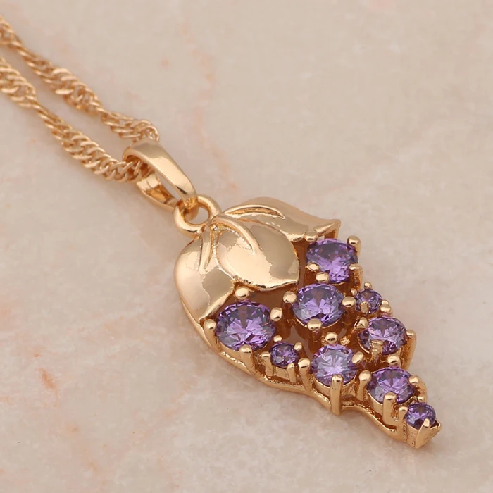 Ожерелье и подвески с фиолетовым кристаллом циркония золотого цвета в виде