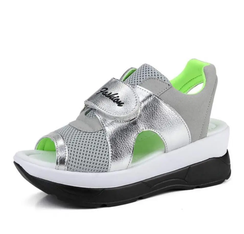 Женские сандалии гладиаторы на танкетке белые удобные платформе пляжные туфли