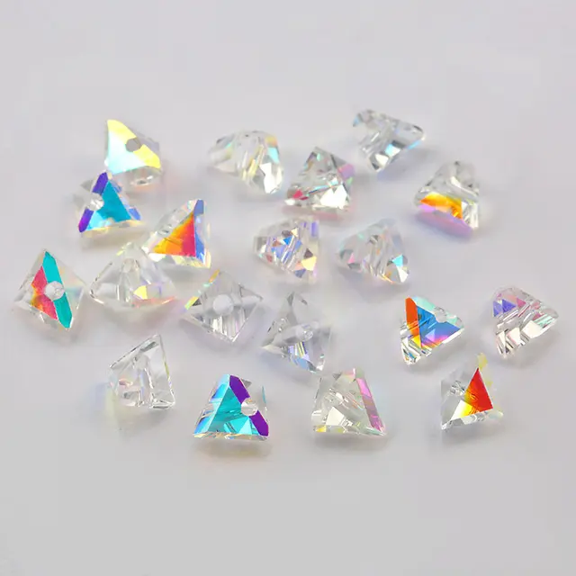 треугольные бусины