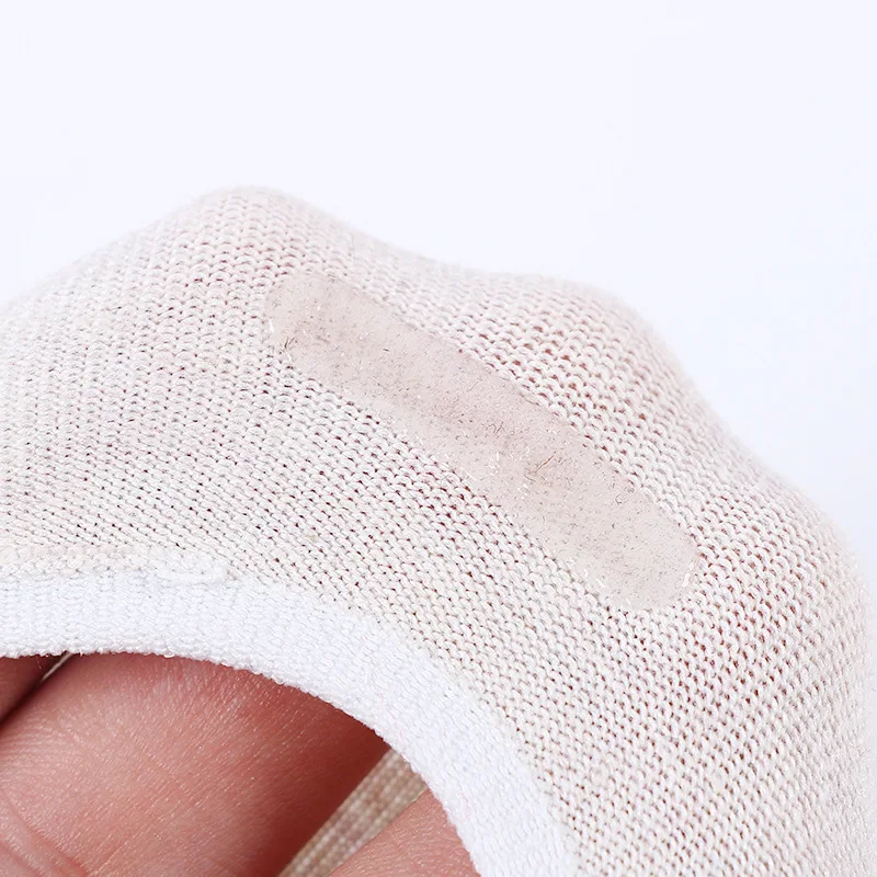 Носки-тапочки женские хлопковые мягкие однотонные с сердцем простые милые