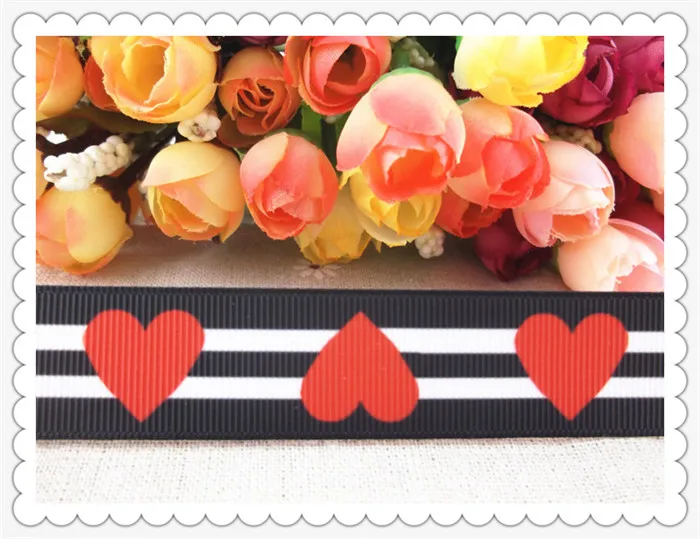 2013 Новое прибытие 7/8 &quot(22 мм) полосы печатных grosgrain ленты красное сердце hairbow 10