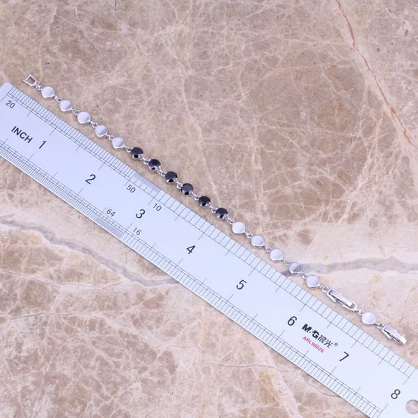 Блестящий браслет-цепочка с черным кубическим цирконием и посеребренным