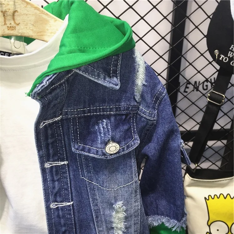 Осенняя куртка для маленьких мальчиков 2018 г. джинсовое пальто имитация двух