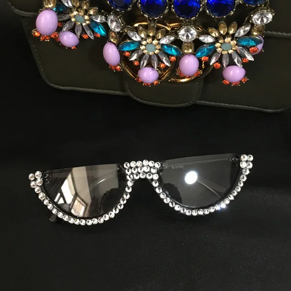 2 Новые модные женские туфли Роскошный Кристалл Rhinestone глаза кошки Форма солнцезащитные очки Для женщин дизайнерские прозрачные солнцезащитные очки - Цвет линз: 2