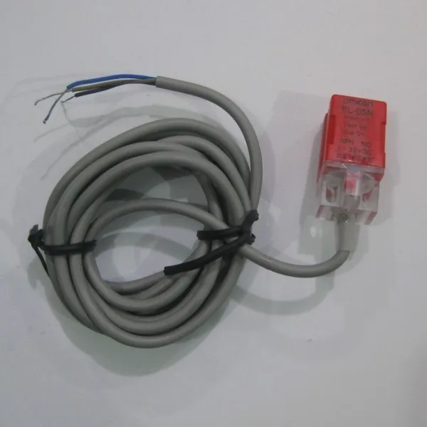 

Group Square Near Switch PL-05N NPN Direct Three Line Normally Open Sensor