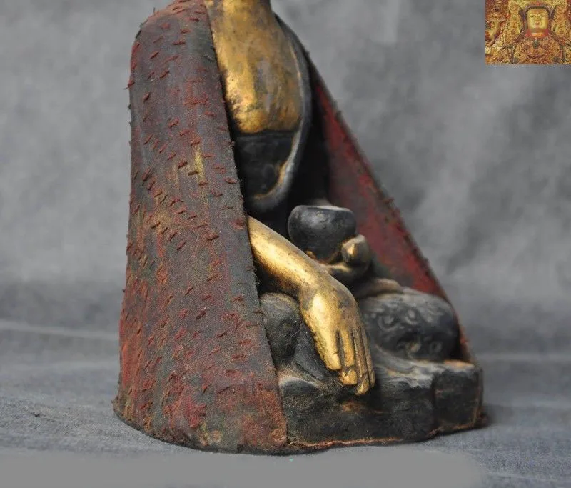 

wedding decoration Rare Old Tibet Temple Incense ash Old Wood gilt Sakyamuni Medicine Buddha Statue