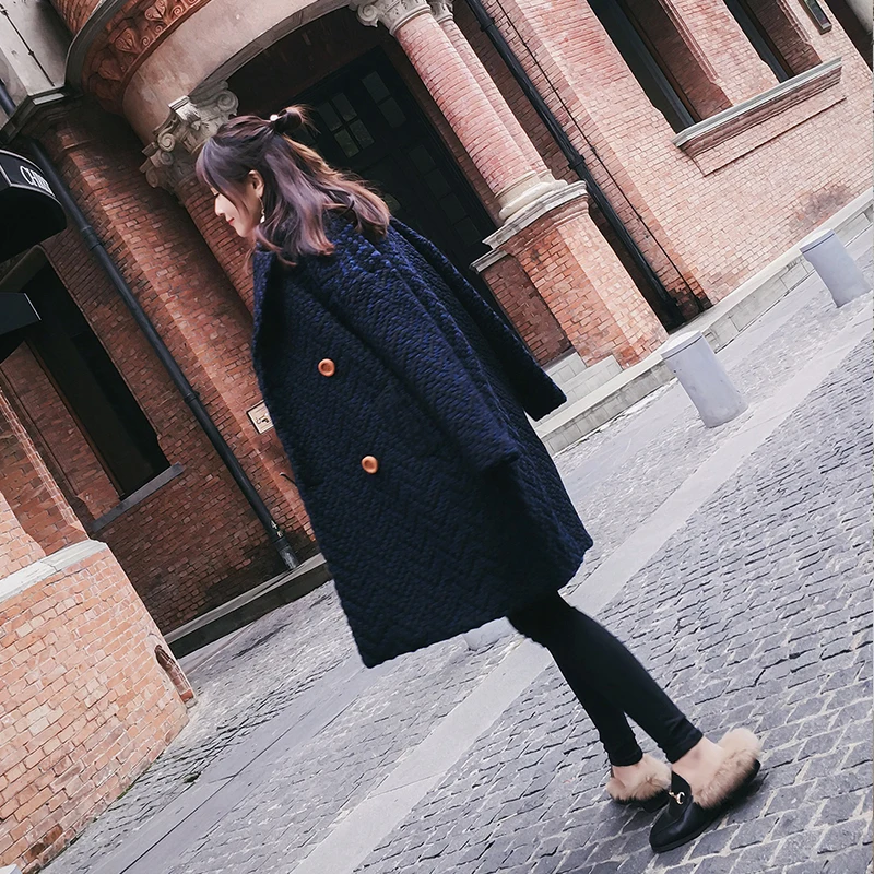 Осень и зима новый шерстяное пальто студентов в тип решетки длинный участок