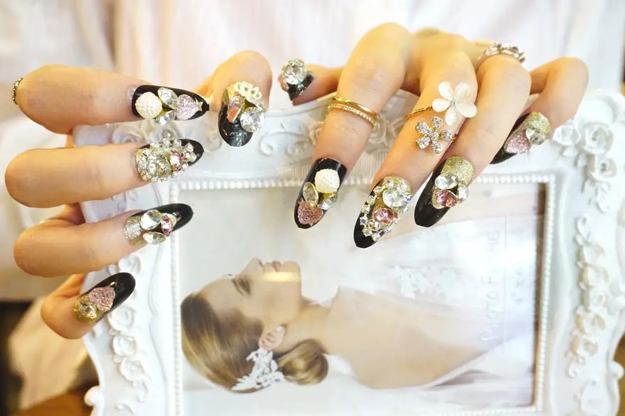 Новый 24 шт. Партия Маникюр 3D Горный Хрусталь Блестит Украшения Французский