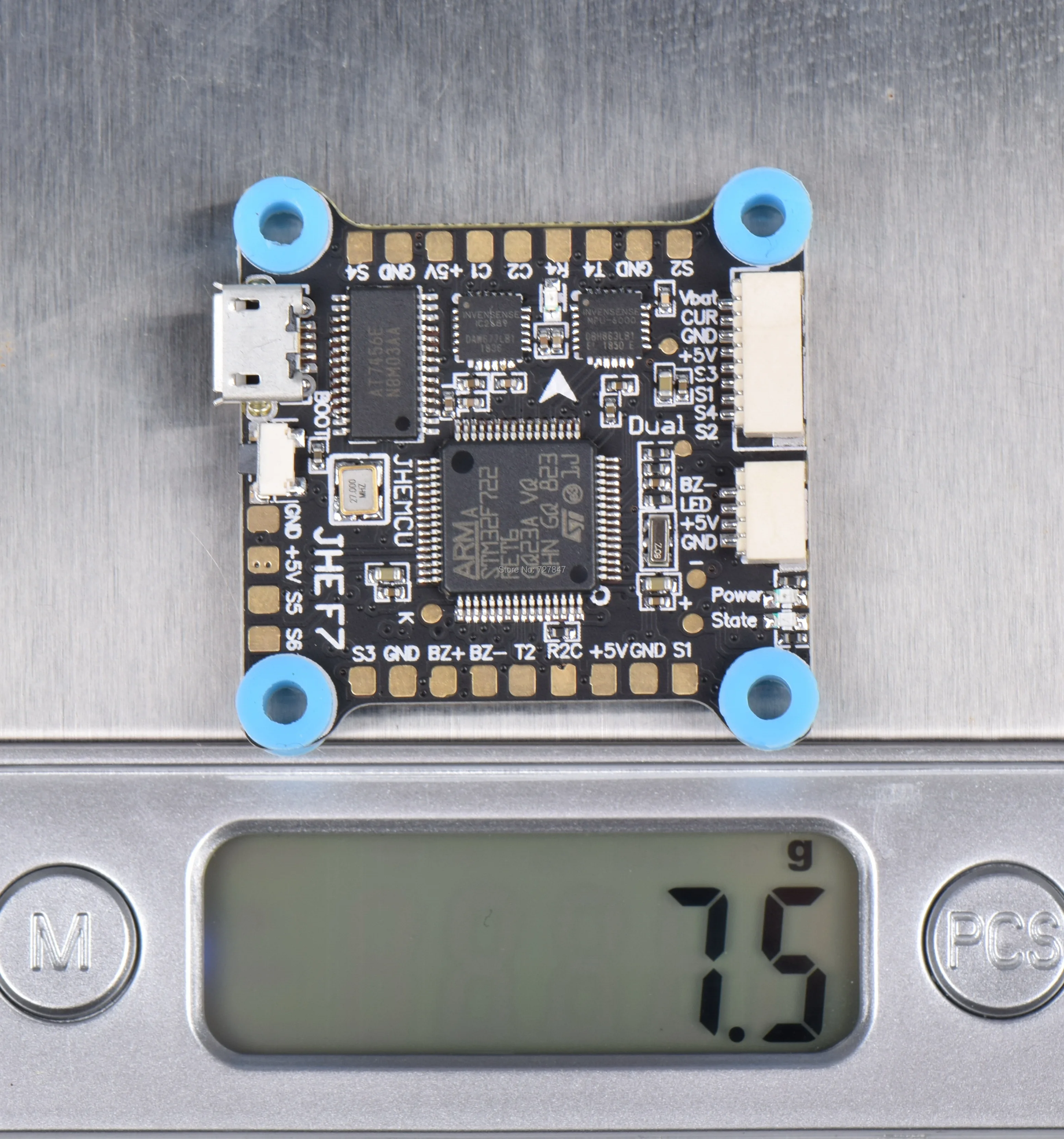F7 игровые джойстики двойной гироскопа AIO OSD 5V 8V BEC и черный контейнер под элемент питания 2-6S для дрона с дистанционным управлением с видом от первого лица Полетный контроллер